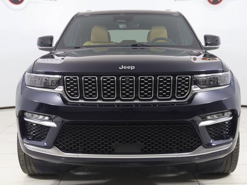 Used 2023 Jeep Grand Cherokee Summit w/ Luxury Tech Group V image 57