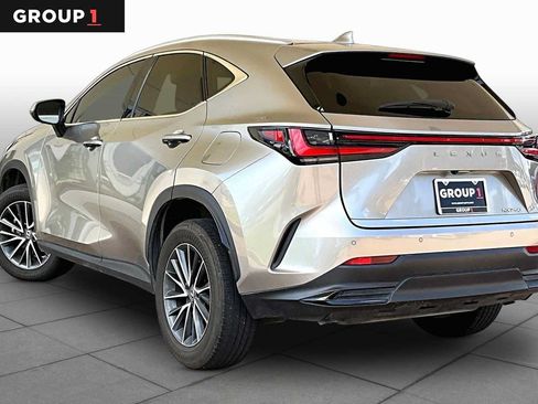 Used 2024 Lexus NX 250 FWD image 10
