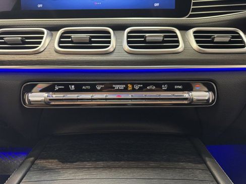 Certified 2025 Mercedes-Benz GLE 350 4MATIC image 19