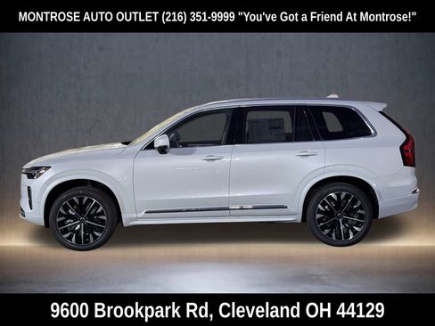 New 2026 Volvo XC90 B6 Ultra w/ Protection Package image 3