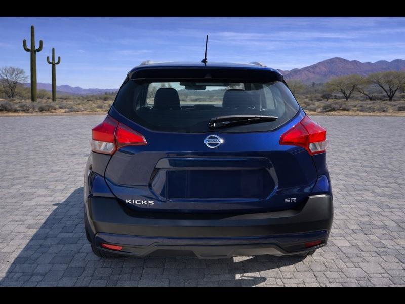 Used 2019 Nissan Kicks SR w/ SR Premium Package FWD image 8