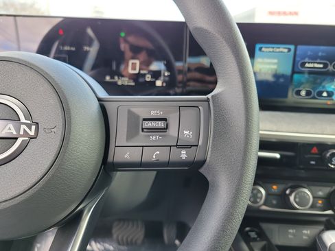 Certified 2025 Nissan Kicks SV w/ Charging Package image 24