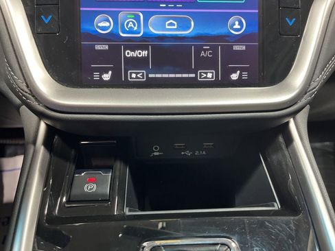 Certified 2022 Subaru Outback Limited AWD/4WD image 31
