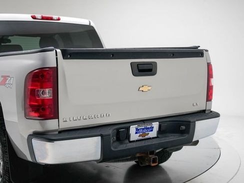 Used 2007 Chevrolet Silverado 1500 LT w/ 1LT Convenience Package AWD/4WD image 4