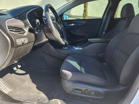 Used 2022 Chevrolet Malibu RS image 9