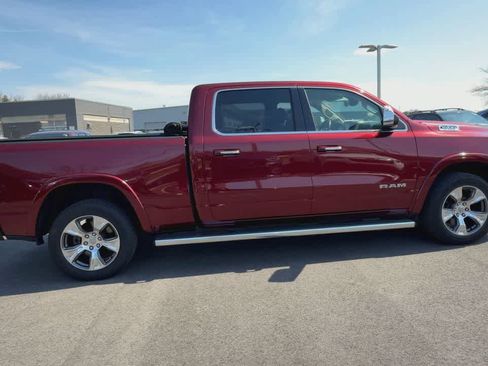 Used 2020 RAM 1500 Laramie AWD/4WD image 9