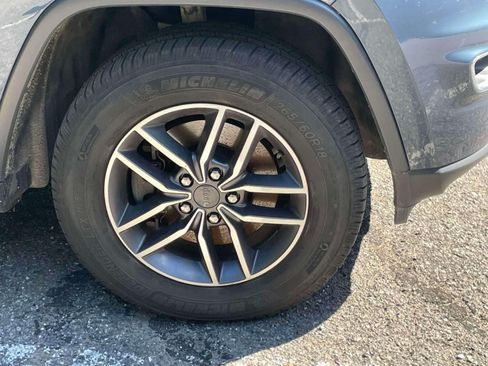 Used 2021 Jeep Grand Cherokee Limited AWD/4WD image 9