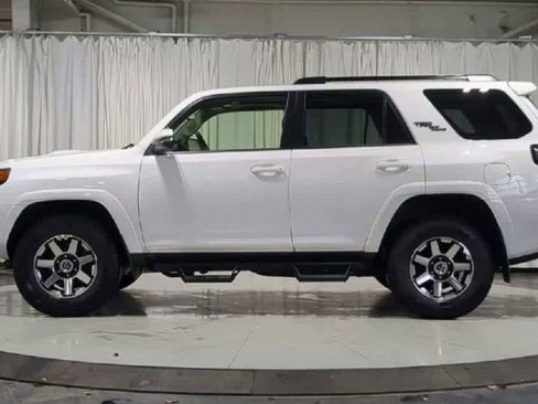 Used 2023 Toyota 4Runner TRD Off-Road Premium w/ Off Road Premium Plus Package image 5
