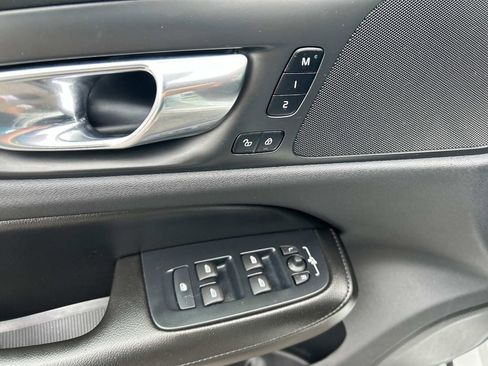 Used 2022 Volvo S60 B5 Inscription image 20
