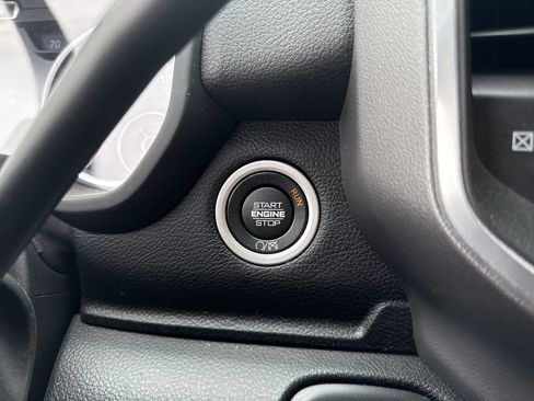 Used 2024 RAM 3500 Big Horn w/ Night Edition image 19