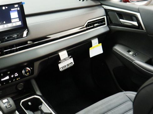 New 2026 Mitsubishi Outlander AWD image 21