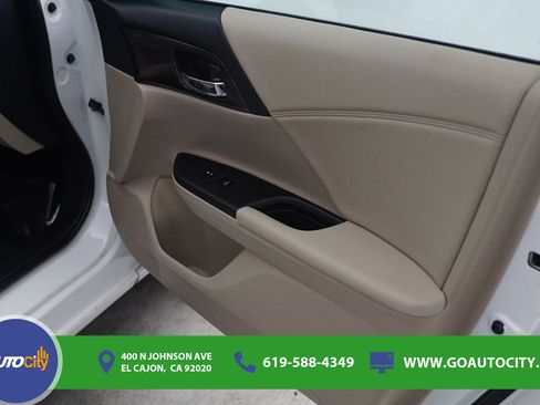 Used 2016 Honda Accord EX image 16