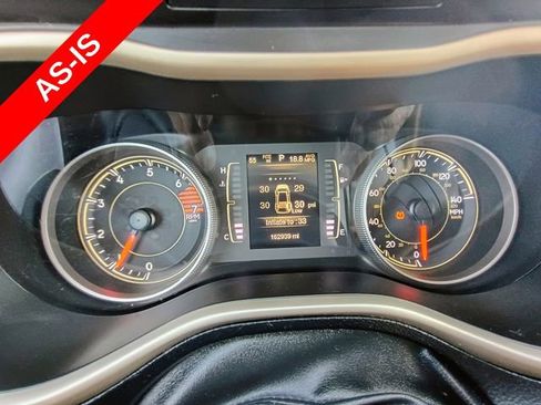 Used 2016 Jeep Cherokee Sport w/ Cold Weather Group FWD image 20