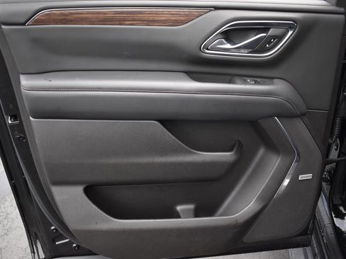 Used 2021 Chevrolet Suburban High Country image 41