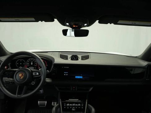 New 2026 Porsche Cayenne GTS image 16