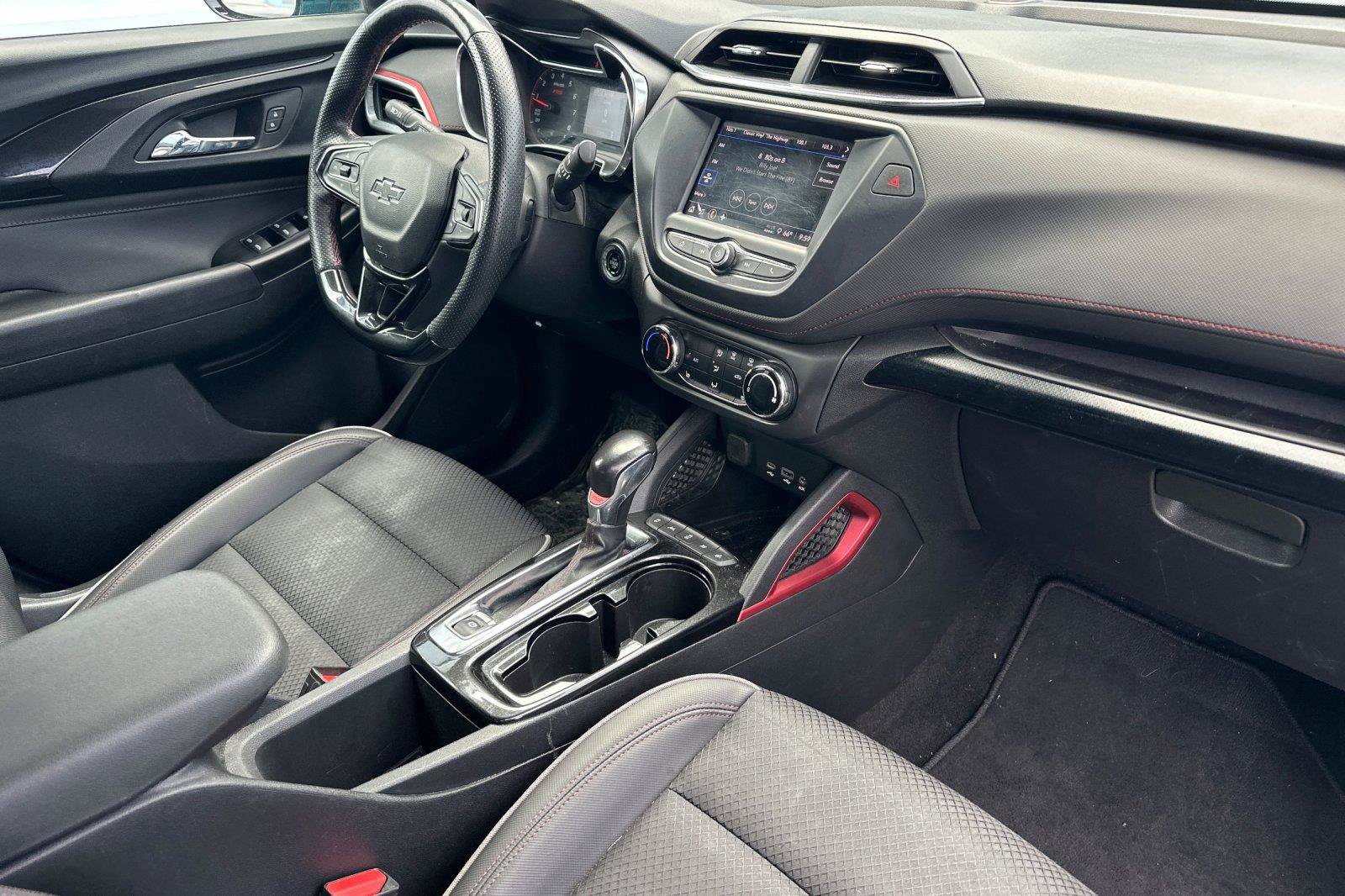 Used 2022 Chevrolet TrailBlazer RS FWD image 15