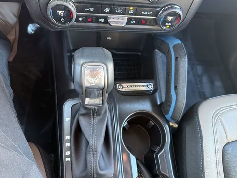 Used 2024 Ford Bronco Wildtrak image 20