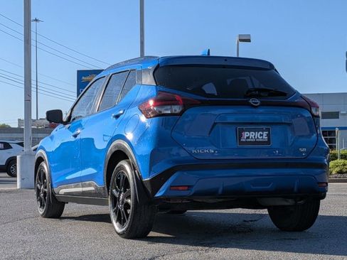 Used 2023 Nissan Kicks SR image 7