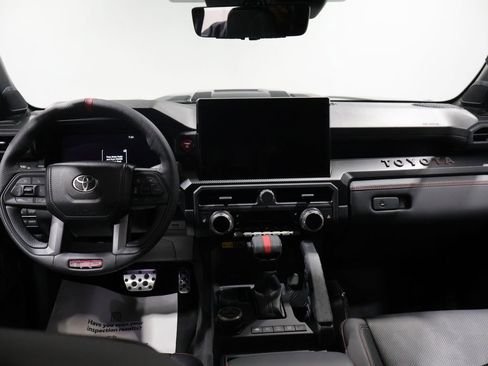 Used 2025 Toyota Tacoma TRD Pro AWD/4WD image 15