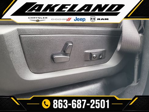 Used 2024 RAM 2500 Big Horn w/ Off Road Package AWD/4WD image 17