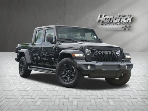 Used 2021 Jeep Gladiator Sport AWD/4WD image 2