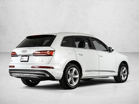 Used 2022 Audi Q7 3.0T Premium AWD/4WD image 5