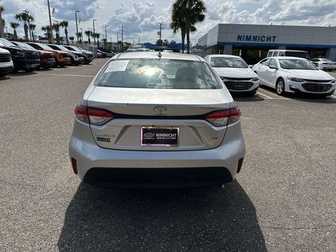 Used 2024 Toyota Corolla LE FWD image 15