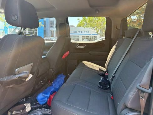 Used 2023 Chevrolet Silverado 1500 LT Trail Boss AWD/4WD image 25