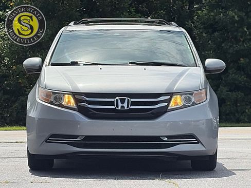 Used 2017 Honda Odyssey EX-L image 2