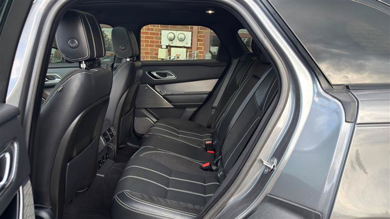 Used 2018 Land Rover Range Rover Velar R-Dynamic SE AWD/4WD image 18