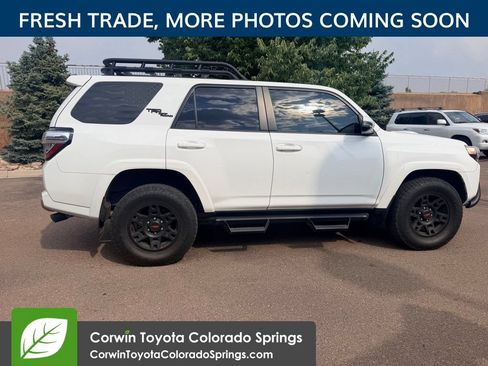 Used 2023 Toyota 4Runner TRD Off-Road Premium w/ Moonroof Package AWD/4WD image 9
