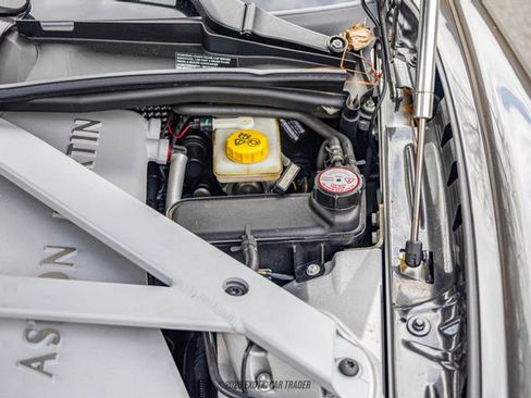 Used 2014 Aston Martin DB9 Coupe image 20