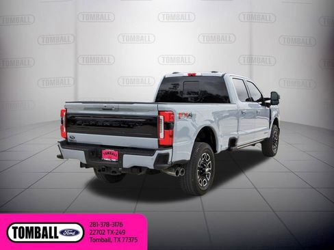 Certified 2025 Ford F350 Platinum w/ FX4 Off-Road Package AWD/4WD image 7