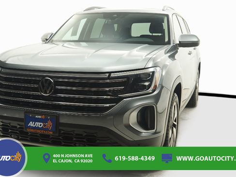 Used 2024 Volkswagen Atlas SE FWD image 1