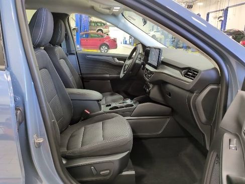 Used 2023 Ford Escape Active w/ Tech Pack #2 AWD/4WD image 14