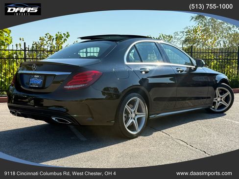Used 2017 Mercedes-Benz C 300 4MATIC Sedan image 4