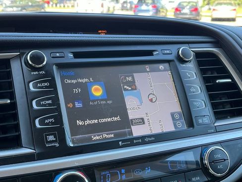 Used 2016 Toyota Highlander Limited AWD/4WD image 38