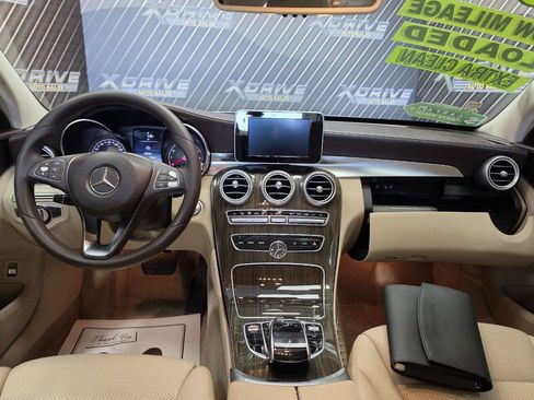 Used 2015 Mercedes-Benz C 300 4MATIC Sedan image 17