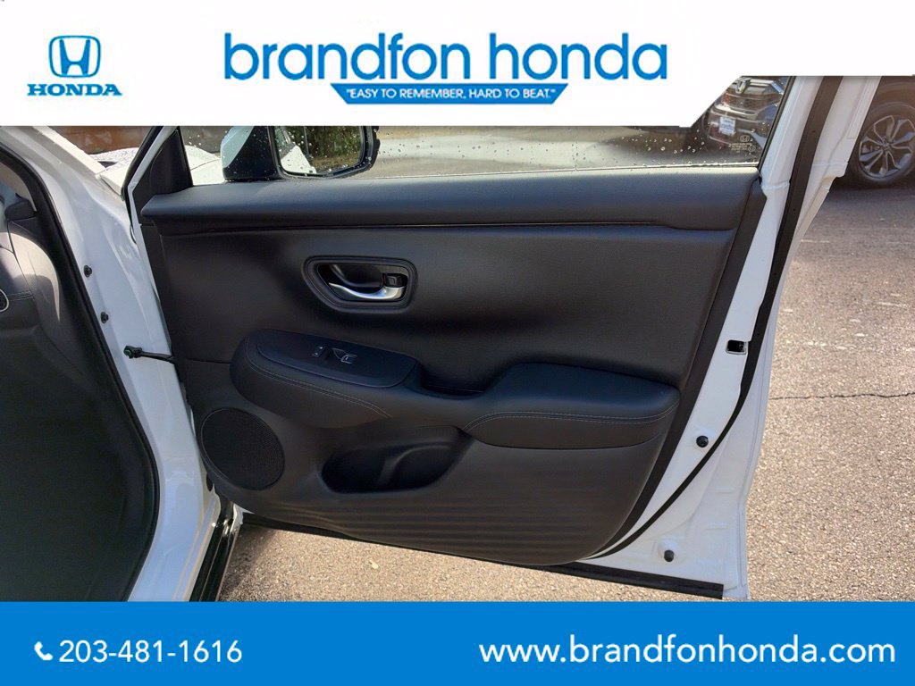 Used 2026 Honda HR-V EX-L image 8