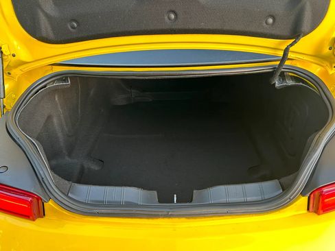 Used 2017 Chevrolet Camaro SS RWD image 22