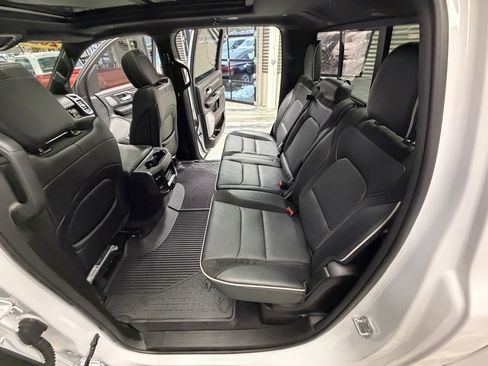 Used 2025 RAM 1500 Laramie w/ Night Edition image 60