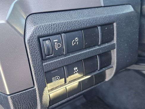 Used 2024 Toyota Tacoma TRD Off-Road image 11