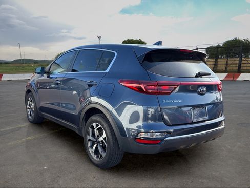 Used 2021 Kia Sportage LX FWD image 4