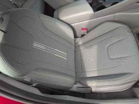 Used 2024 Hyundai Elantra SEL image 11