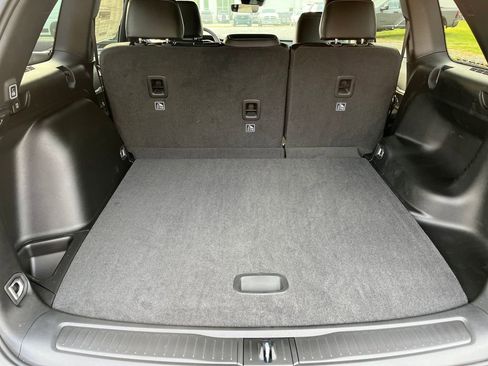 New 2025 Jeep Grand Cherokee Limited w/ Black Appearance Package image 36