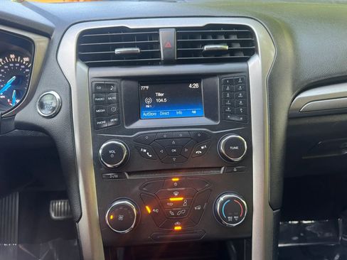 Used 2018 Ford Fusion S FWD image 17