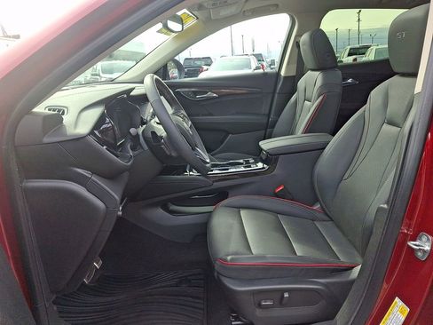 Certified 2023 Buick Envision Essence w/ Sport Touring Package image 13