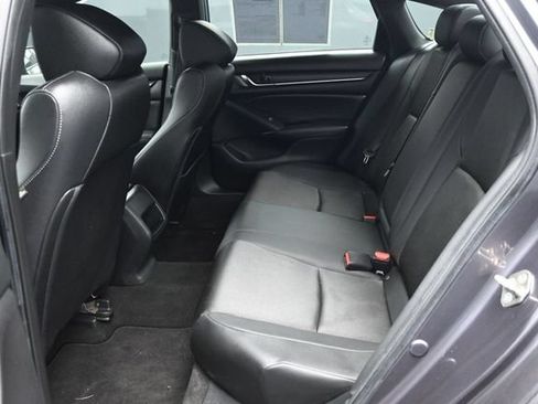 Used 2019 Honda Accord Sport image 11