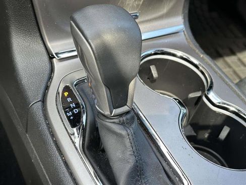 Used 2019 Jeep Grand Cherokee Altitude AWD/4WD image 21