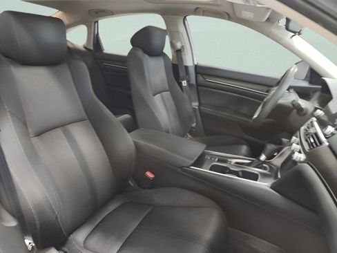 Certified 2020 Honda Accord EX image 17